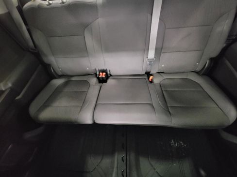 Certified 2020 Chevrolet Silverado 1500 Custom w/ Custom Convenience Package AWD/4WD image 23