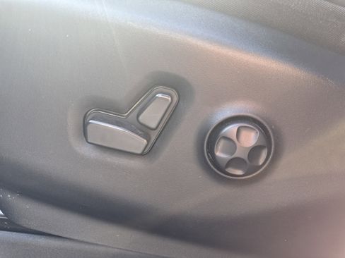 Used 2024 Chrysler Pacifica Touring-L w/ S Appearance Package image 20