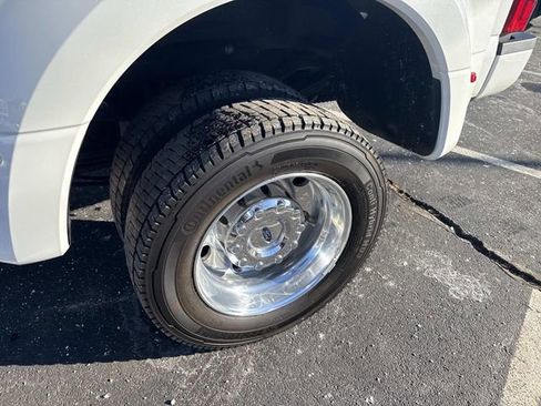 Certified 2020 Ford F450 Limited w/ FX4 Off-Road Package image 15