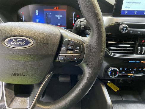 Used 2025 Ford Escape Active FWD image 31
