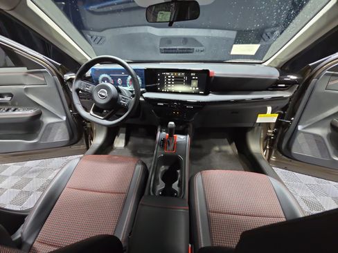 New 2026 Nissan Kicks SR FWD image 20