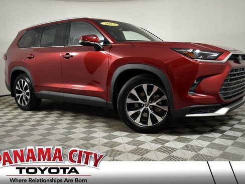 Used 2025 Toyota Grand Highlander AWD Hybrid image 1