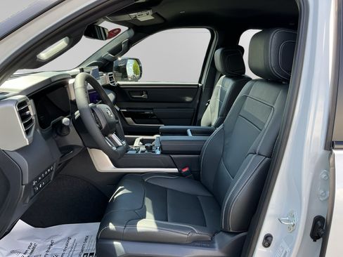 New 2026 Toyota Tundra Limited AWD/4WD image 9