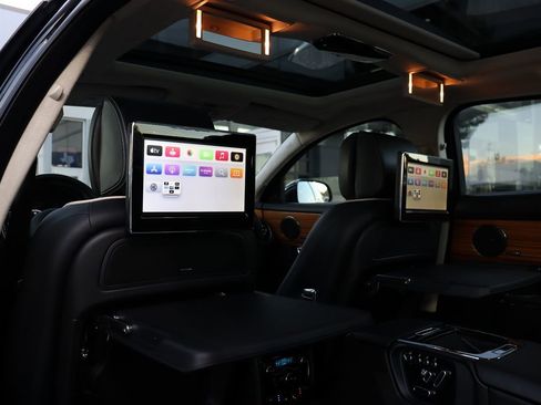 Used 2014 Jaguar XJ L Portfolio image 40