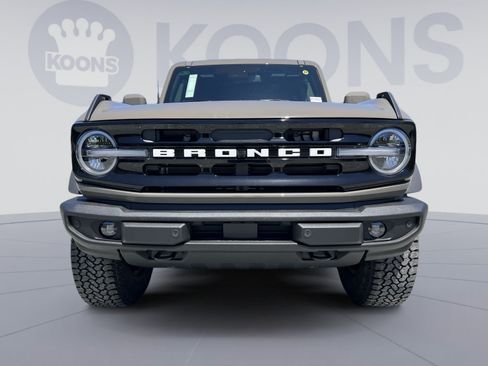 New 2026 Ford Bronco Outer Banks w/ Sasquatch Package AWD/4WD image 11