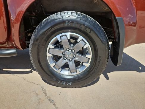 Used 2016 Nissan Frontier PRO-4X AWD/4WD image 7