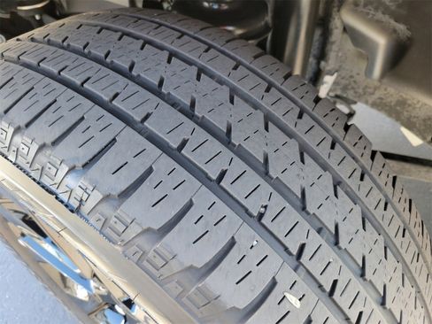 Used 2023 Jeep Wrangler Sahara image 27