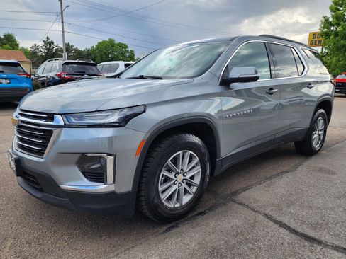 Used 2023 Chevrolet Traverse LT w/ LPO, Cargo Package AWD/4WD image 4