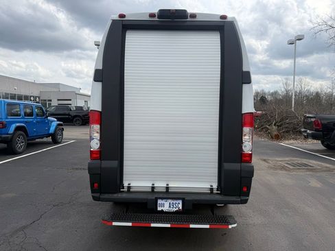Used 2024 RAM ProMaster 3500 w/ Delivery Van Package FWD image 4