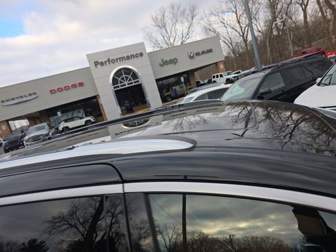 New 2026 Chrysler Pacifica Pinnacle image 29