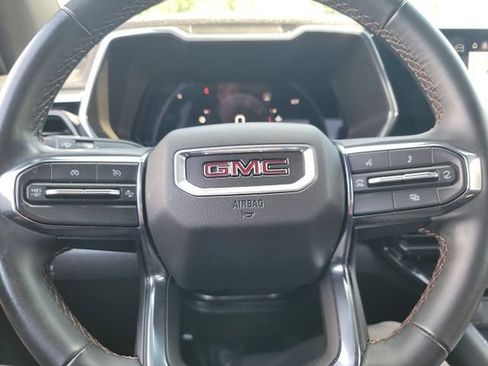 Used 2023 GMC Canyon AT4 w/ Technology Package AWD/4WD image 16