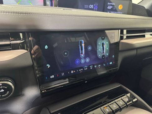 New 2025 Lincoln Navigator L Reserve w/ Jet Appearance Package image 41