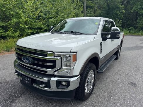 Used 2022 Ford F250 Lariat w/ Chrome Package AWD/4WD image 2