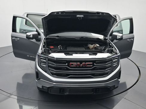Used 2025 GMC Sierra 1500 SLT AWD/4WD image 45