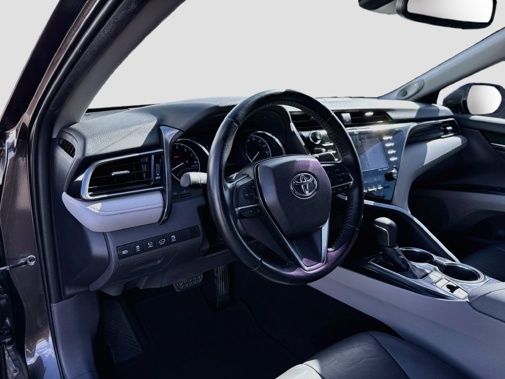 Used 2019 Toyota Camry XLE w/ Driver Assist Package FWD image 9