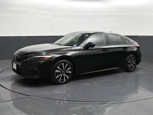 Used 2024 Honda Civic EX-L image 1