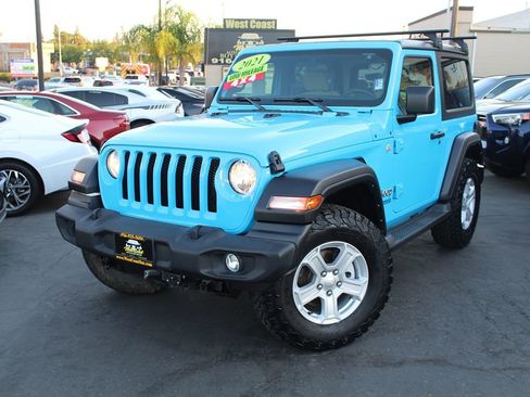 Used 2021 Jeep Wrangler Sport S image 37