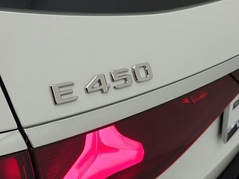 New 2026 Mercedes-Benz E 450 4MATIC All-Terrain Wagon image 17