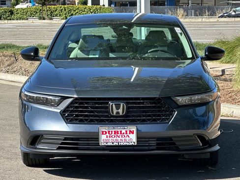 New 2025 Honda Accord SE image 9