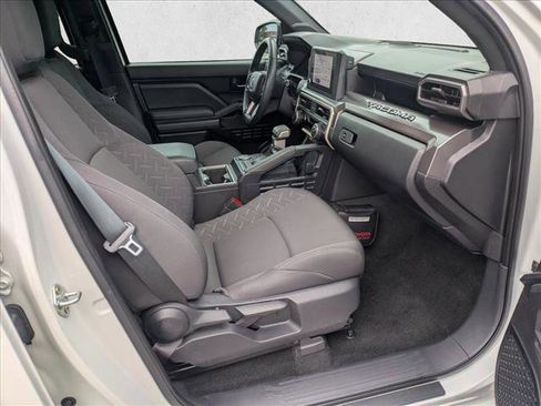 Used 2024 Toyota Tacoma SR5 w/ SR5 Upgrade Package image 18