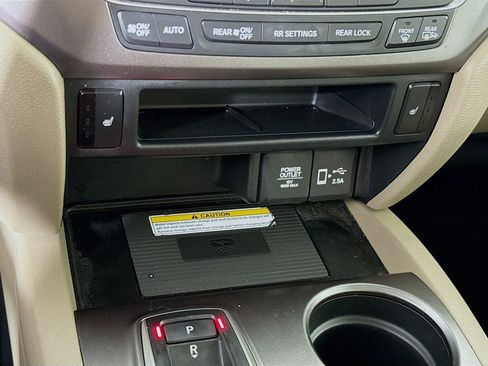 Used 2022 Honda Pilot Special Edition image 11