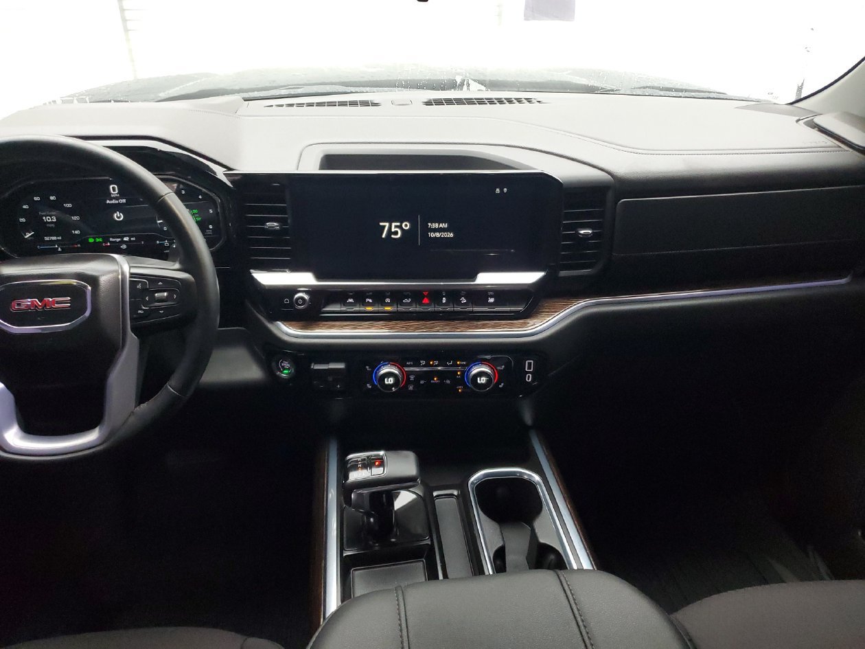 Used 2024 GMC Sierra 1500 Elevation w/ Preferred Package AWD/4WD image 14