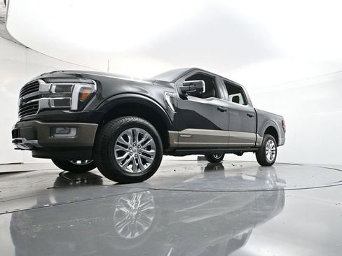 New 2026 Ford F250 Platinum AWD/4WD image 28