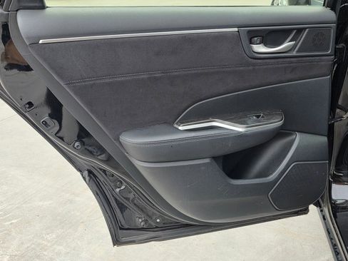 Used 2018 Honda Clarity Touring image 10