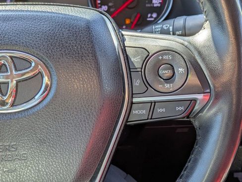 Used 2019 Toyota Camry XSE FWD image 15