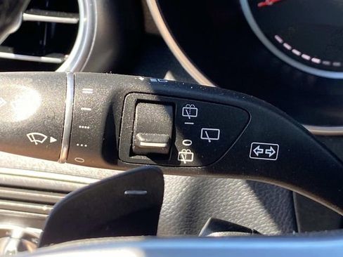 Used 2021 Mercedes-Benz GLC 300 4MATIC image 20