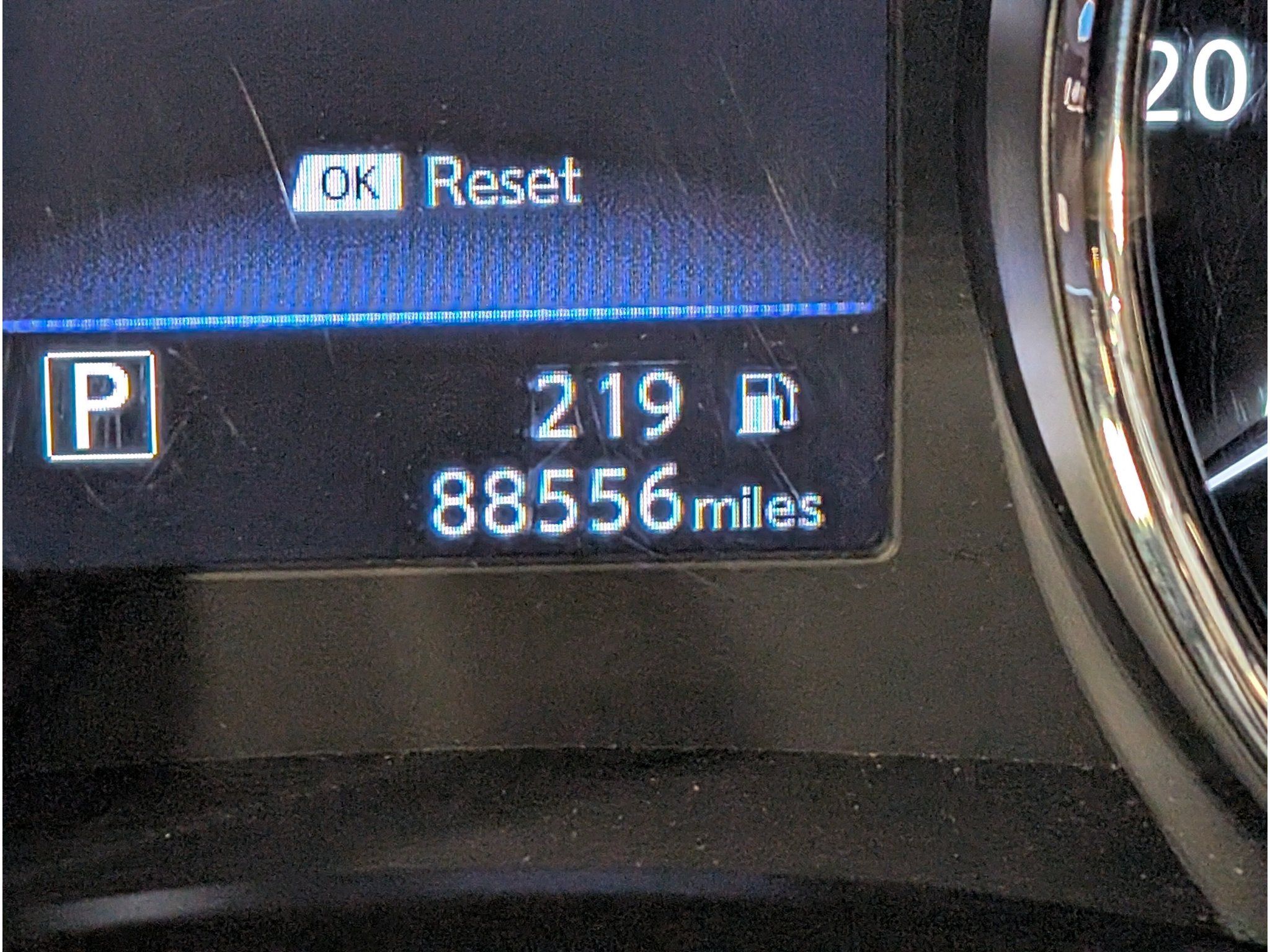 Used 2018 Nissan Rogue S AWD/4WD image 18
