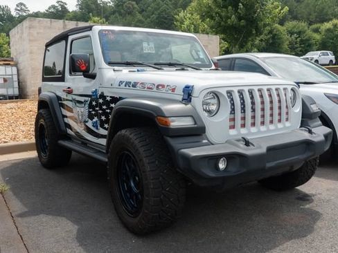Used 2020 Jeep Wrangler Sport AWD/4WD image 3