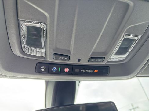 Used 2021 Chevrolet Silverado 1500 Custom image 18