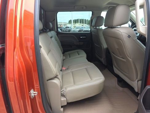 Used 2015 GMC Sierra 1500 SLT w/ SLT Crew Cab Value Package AWD/4WD image 8