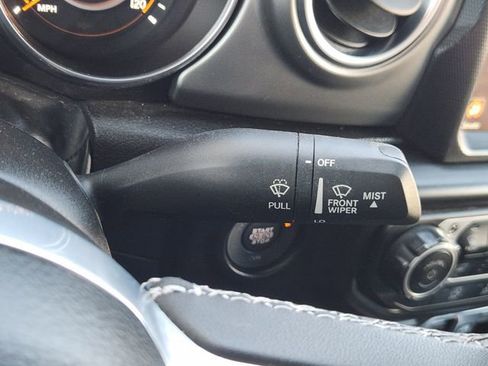 Used 2023 Jeep Wrangler Sahara w/ Cold Weather Group image 27