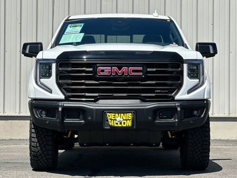 Used 2024 GMC Sierra 1500 AT4X image 9