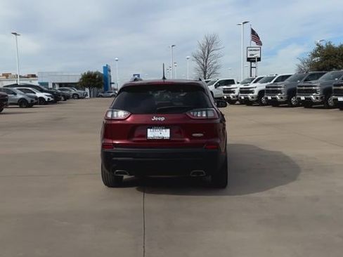 Used 2021 Jeep Cherokee Latitude Lux w/ Comfort/Convenience Group image 7