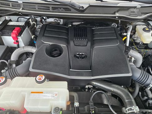 Used 2024 Toyota Tundra SR5 AWD/4WD image 25