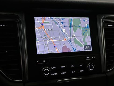 Used 2018 Porsche Macan S image 32