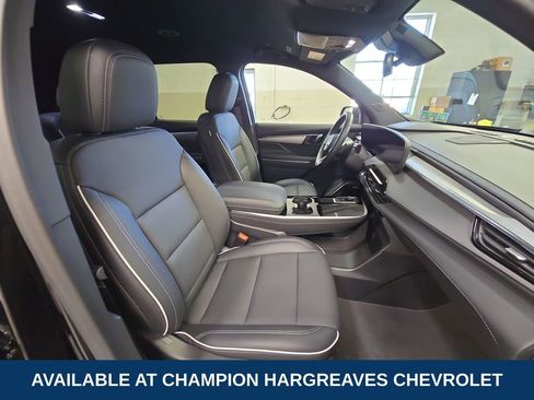 Used 2025 Buick Enclave Preferred w/ LPO, Floor Liner Package FWD image 36