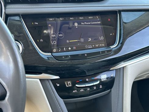 Used 2021 Cadillac XT6 Premium Luxury image 22