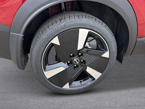 New 2026 Nissan Kicks SR w/ Cold Weather Package AWD/4WD image 10