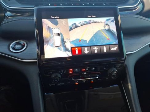 Used 2023 Jeep Grand Cherokee 30th Anniversary image 24