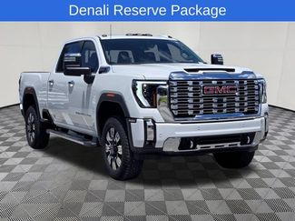 Used 2024 GMC Sierra 3500 Denali w/ Denali Reserve Package AWD/4WD video 3