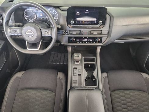 Used 2023 Nissan Pathfinder S FWD image 24