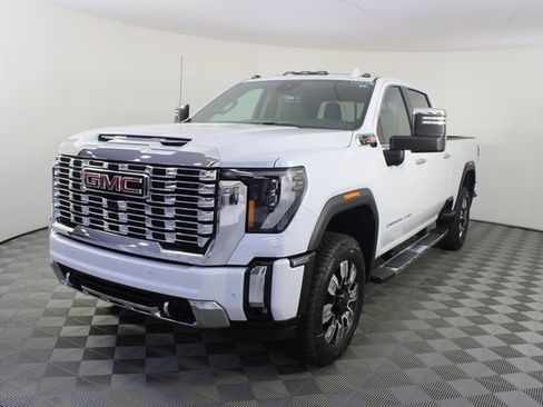 New 2026 GMC Sierra 3500 Denali w/ Denali Reserve Package image 27