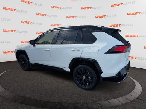 Used 2022 Toyota RAV4 XSE w/ XSE Grade Weather Package AWD/4WD image 3