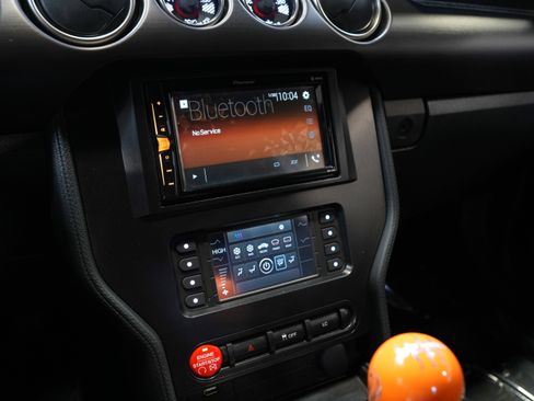 Used 2018 Ford Mustang Shelby GT350 image 39