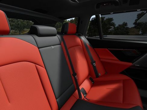 New 2027 BMW M5 Touring AWD/4WD image 12