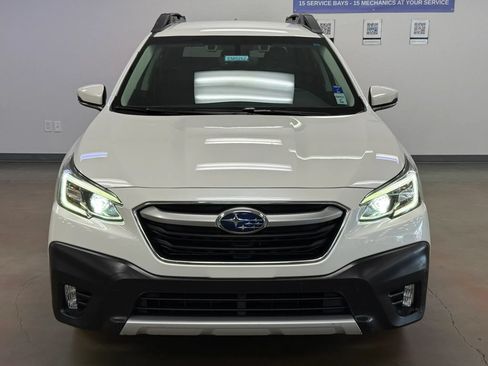 Used 2020 Subaru Outback Limited AWD/4WD image 3